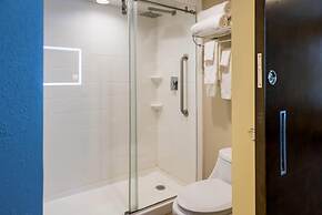 Country Inn & Suites by Radisson, Grandville-Grand Rapids West, MI