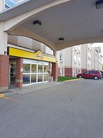 Super 8 by Wyndham Fort Nelson BC