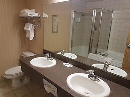 Super 8 by Wyndham Fort Nelson BC