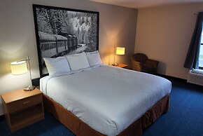 Super 8 by Wyndham Hampshire IL