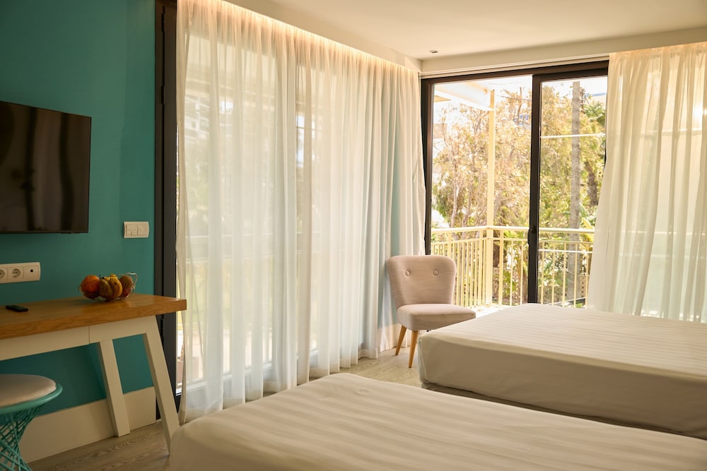 Hotel Almirante