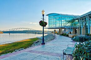 Grand Harbor Resort