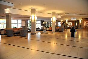 Court Hotel