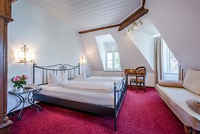 Hotel Laimer Hof Nymphenburg Palace Munich