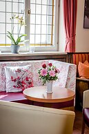 Hotel Laimer Hof Nymphenburg Palace Munich