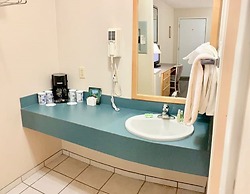 Sunwapta Falls Rocky Mountain Lodge