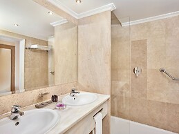 Ria Park Garden Hotel