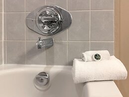 Campus Tower Suite Hotel