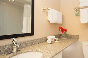 Campus Tower Suite Hotel