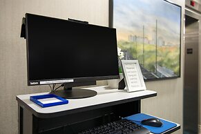 Campus Tower Suite Hotel