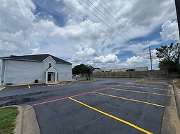 Americas Best Value Inn & Suites Ada