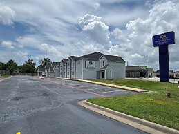 Americas Best Value Inn & Suites Ada
