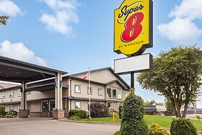Super 8 by Wyndham Sault Ste Marie On