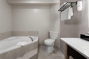 Super 8 by Wyndham Sault Ste Marie On
