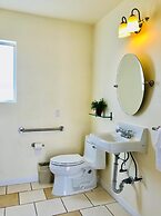 Bella Capri Inn