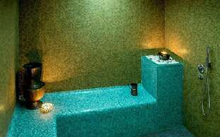 Hellenia Yachting Hotel