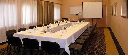 Red Lion Inn and Suites