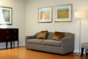 Red Lion Inn and Suites