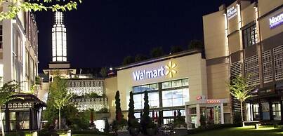 Red Lion Inn and Suites