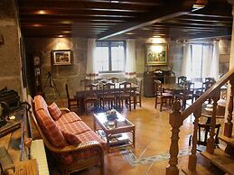 Rusticae Casa Antiga do Monte