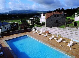 Rusticae Casa Antiga do Monte