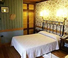 Rusticae Casa Antiga do Monte