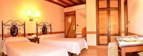 Rusticae Casa Antiga do Monte