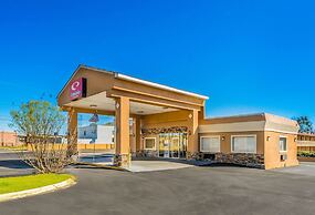 Econo Lodge Inn & Suites Macon