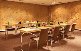 AC Hotel Irla by Marriott