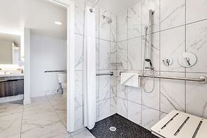 Hilton Grand Vacations Club on the Las Vegas Strip