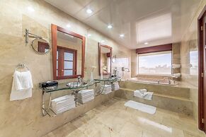 Hodelpa Gran Almirante Hotel & Casino