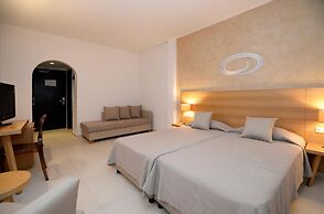 Golden Beach Hotel