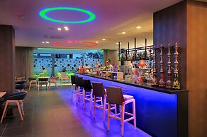 Nelia Beach Hotel & Spa