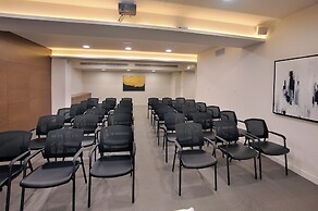 Nelia Beach Hotel & Spa