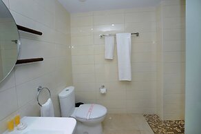 Nelia Beach Hotel & Spa