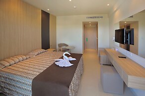 Nelia Beach Hotel & Spa