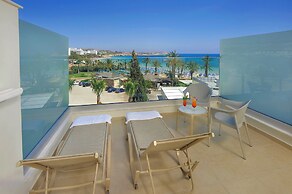 Nelia Beach Hotel & Spa