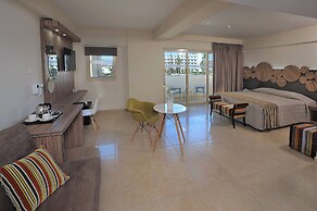 Nelia Beach Hotel & Spa