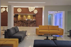 Nelia Beach Hotel & Spa