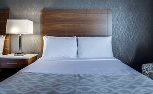 Monte Carlo Inn Toronto - Markham