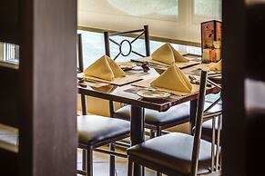 Monte Carlo Inn Toronto - Markham