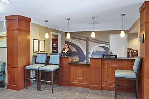 Staybridge Suites Chicago - Glenview by IHG