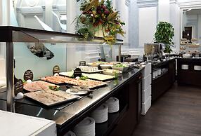 Exe International Palace