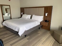Holiday Inn Express & Suites Evansville North by IHG