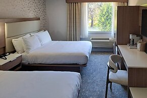 Comfort Hotel Vancouver Airport