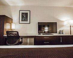 Quality Hotel Airport South