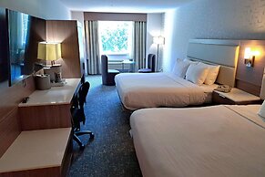 Comfort Hotel Vancouver Airport