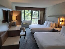 Comfort Hotel Vancouver Airport