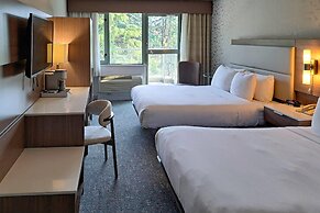 Comfort Hotel Vancouver Airport