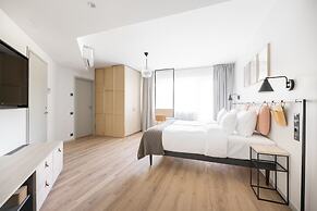 Oru Hub Hotel Tallinn - Handwritten Collection